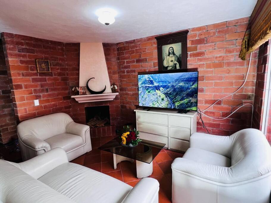 Hermosa Casa , Con Parqueadero En Rionegro Cerca Al Aeropuerto Villa Eksteriør billede