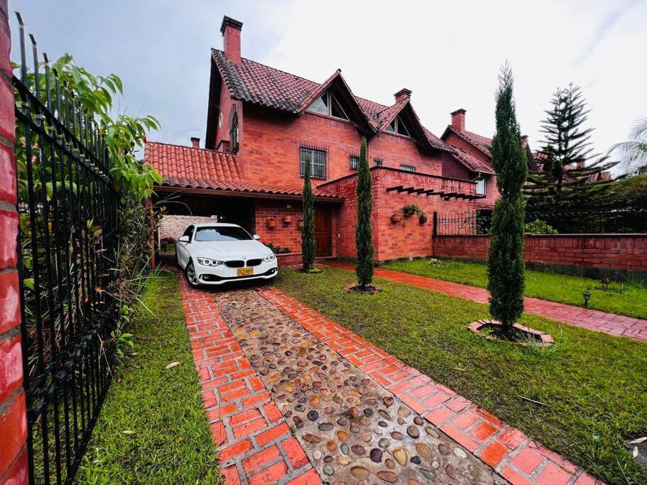 Hermosa Casa , Con Parqueadero En Rionegro Cerca Al Aeropuerto Villa Eksteriør billede