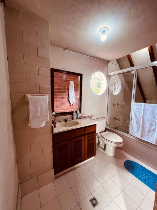 Hermosa Casa , Con Parqueadero En Rionegro Cerca Al Aeropuerto Villa Eksteriør billede